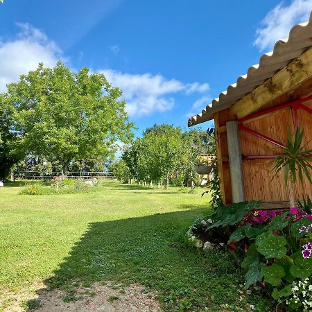 Gite De Lamothe-D'Ales Lavergne  Exteriör bild